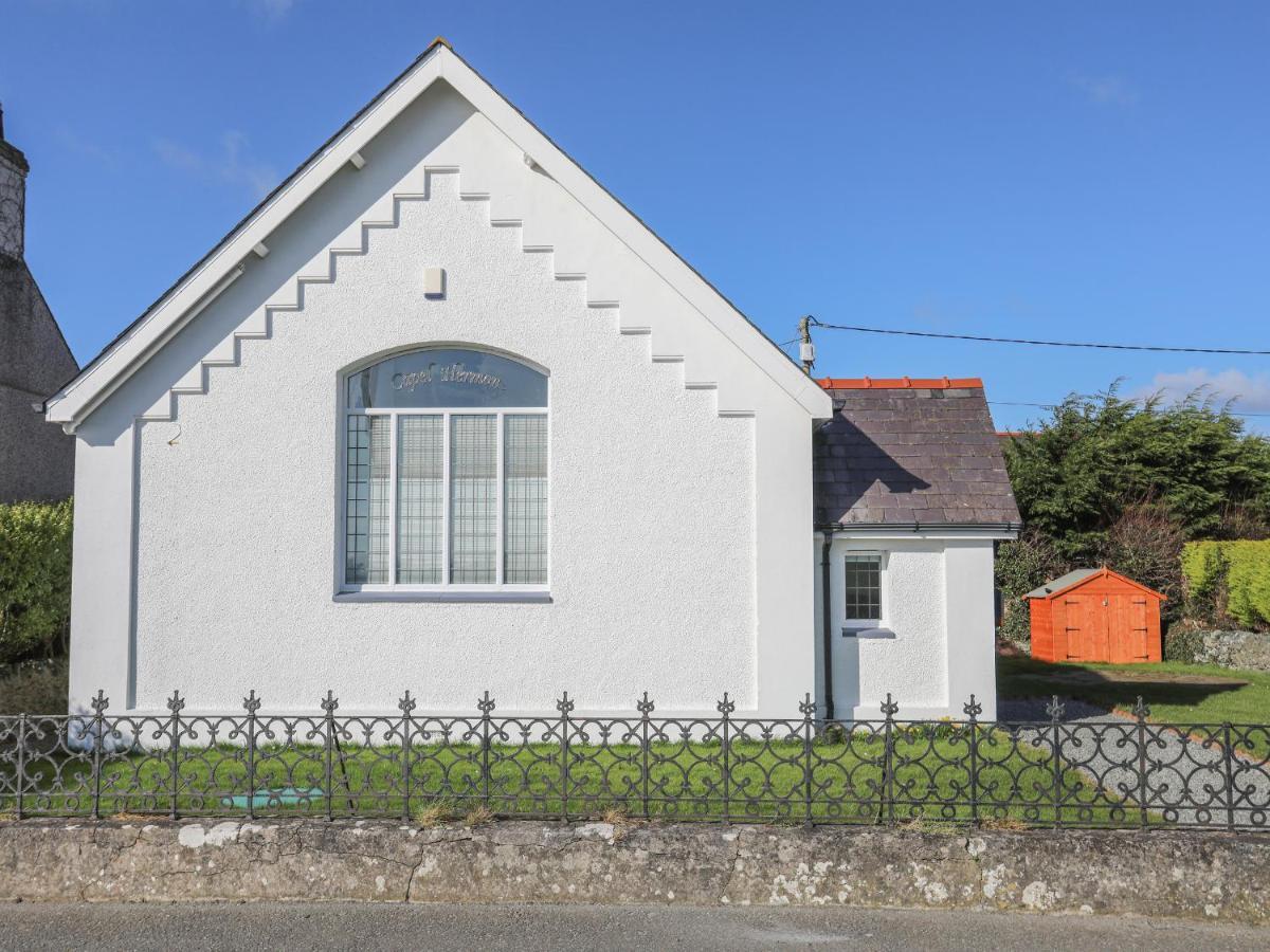 Capel Hermon Villa Holyhead Exterior photo